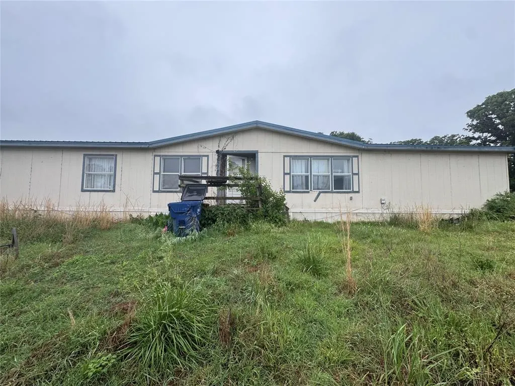 Photo 3 — 21210 E Cottonwood Circle, Luther, OK 73054
