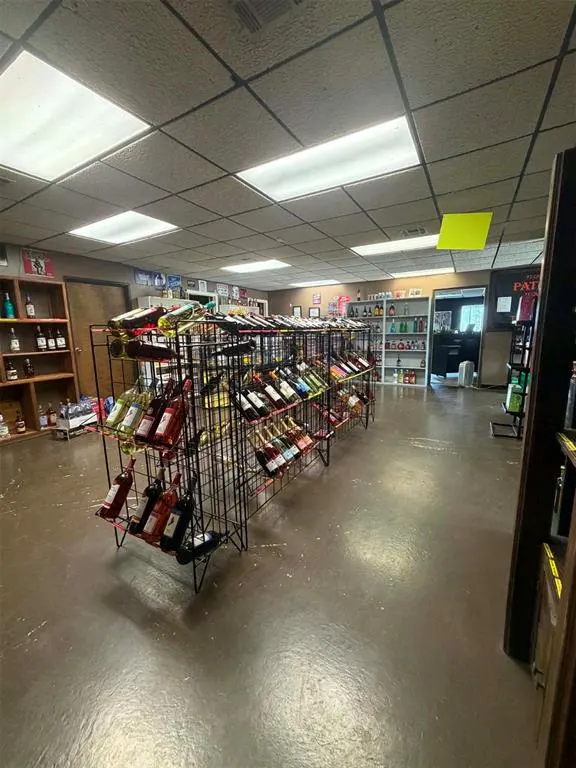 Photo 24 — 300 W Main Street, Stratford, OK 74872