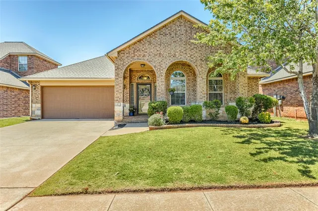Front exterior — 3400 NW 176th Street, Edmond, OK 73012
