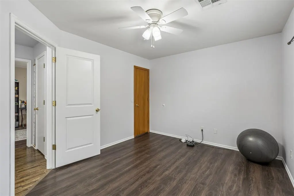 Photo 12 — 505 Oakdale Drive, Enid, OK 73703