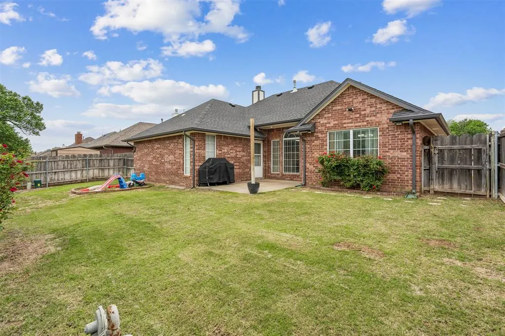 Photo 18 — 505 Oakdale Drive, Enid, OK 73703