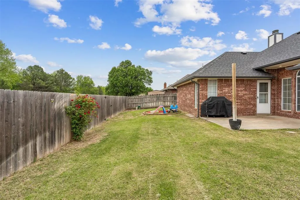 Photo 19 — 505 Oakdale Drive, Enid, OK 73703