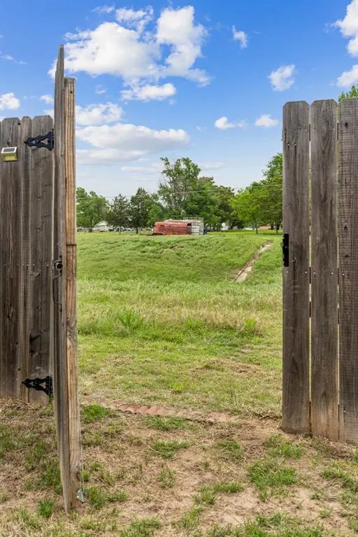 Photo 21 — 505 Oakdale Drive, Enid, OK 73703
