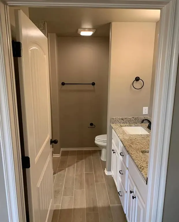 Photo 8 — 104 SW 12th Street, Moore, OK 73160