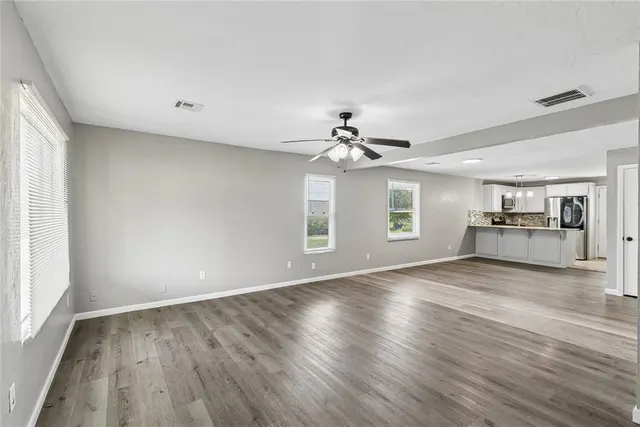 Photo 3 — 806 S 13th Street, Tecumseh, OK 74873