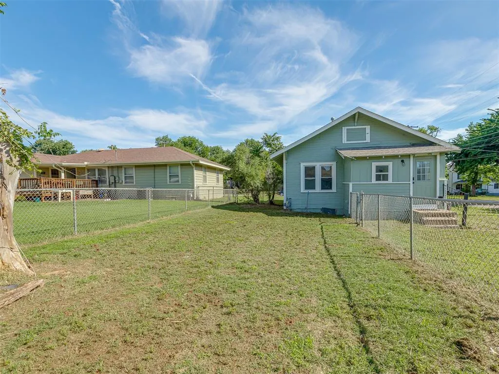 Photo 11 — 1801 W Warner Avenue, Guthrie, OK 73044