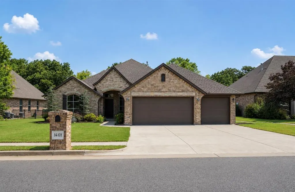Front exterior — 14101 S Independence Avenue, Oklahoma City, OK 73170