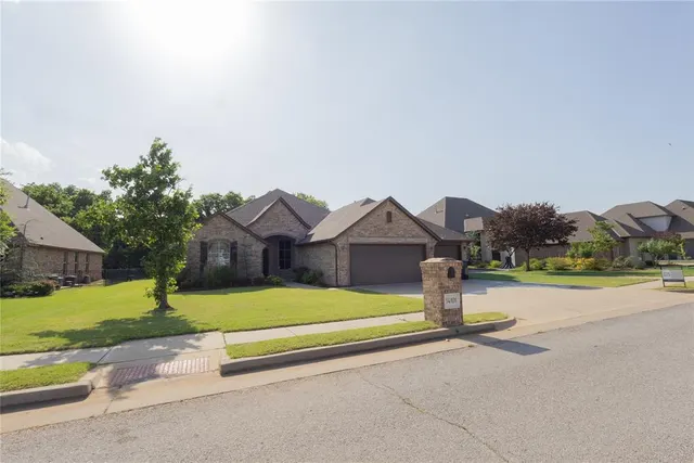 Photo 4 — 14101 S Independence Avenue, Oklahoma City, OK 73170