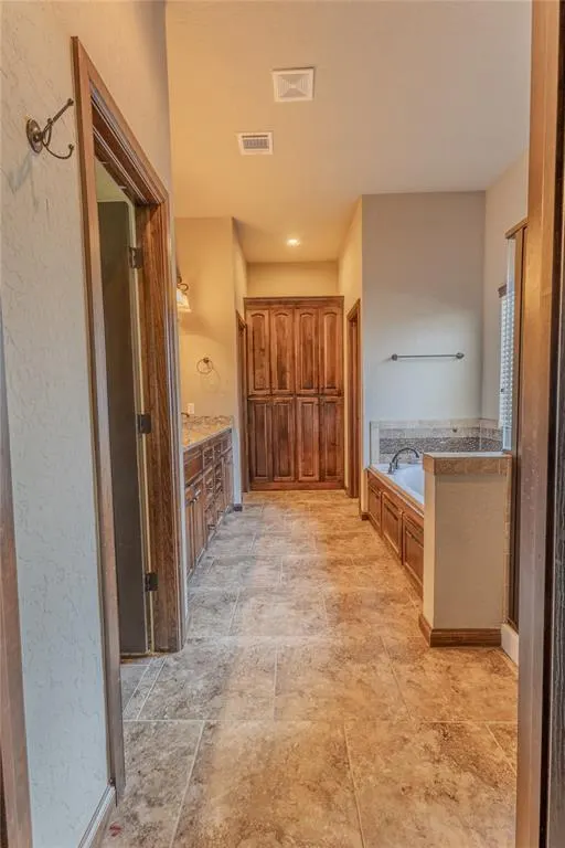 Photo 23 — 14101 S Independence Avenue, Oklahoma City, OK 73170