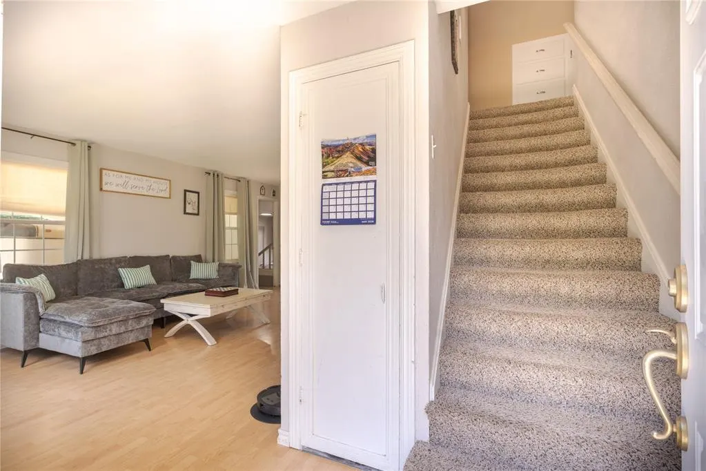 Photo 2 — 221 Memory Lane, Pauls Valley, OK 73075