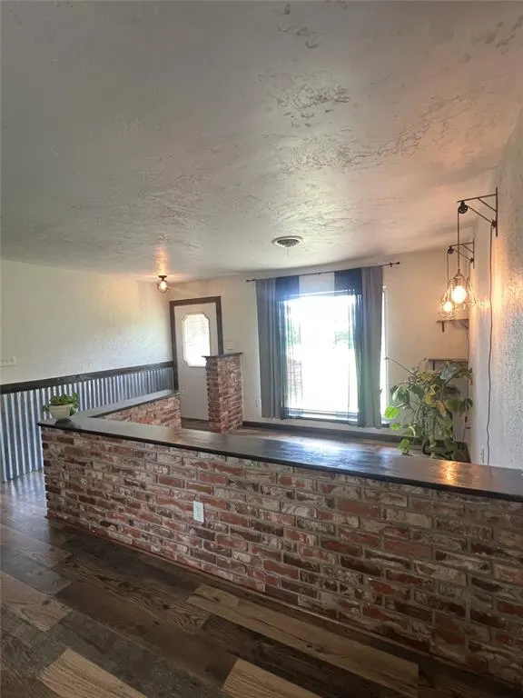 Photo 5 — 808 S Rush Avenue, Rush Springs, OK 73082