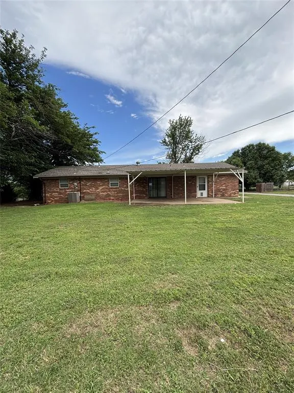 Photo 20 — 808 S Rush Avenue, Rush Springs, OK 73082