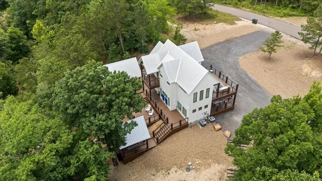 Photo 32 — 1408 N Lukfata Trail, Broken Bow, OK 74728