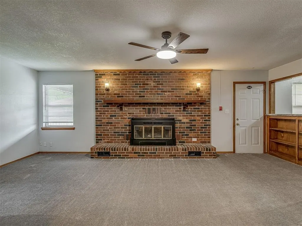 Photo 4 — 202 Walter Way, Anadarko, OK 73005