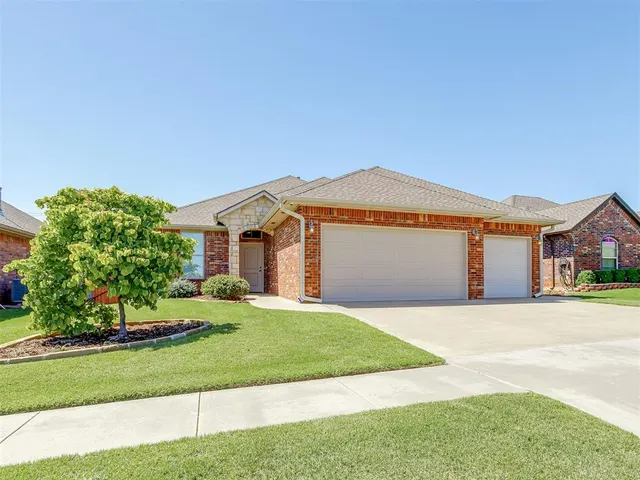 Front exterior — 8008 NW 159th Street, Edmond, OK 73013