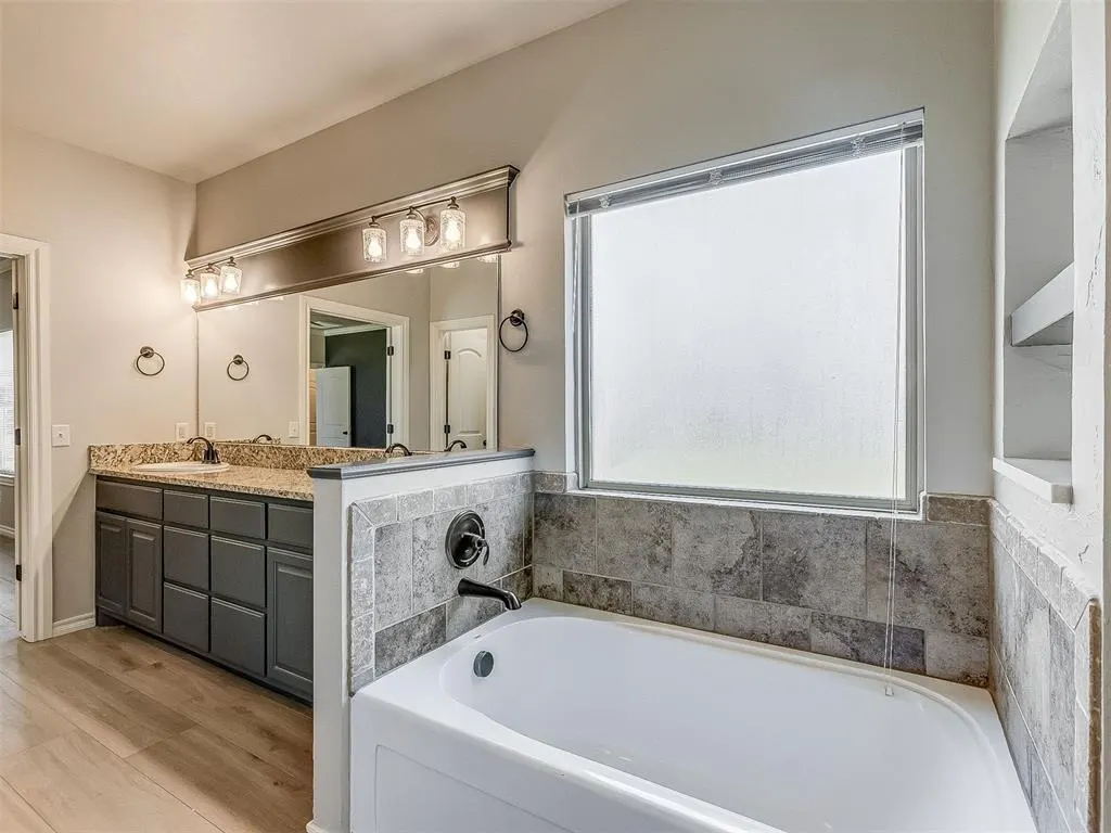 Photo 18 — 8008 NW 159th Street, Edmond, OK 73013