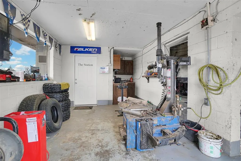 Photo 18 — 200 E Second Street, Duke, OK 73532