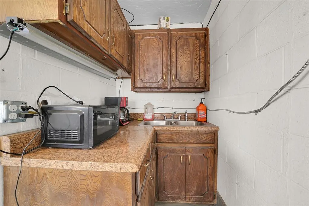 Photo 20 — 200 E Second Street, Duke, OK 73532