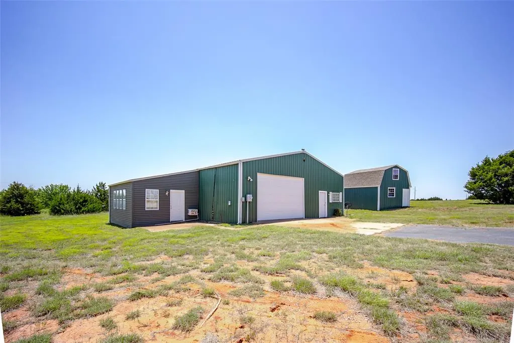 Photo 7 — 1857 State Highway 39, Blanchard, OK 73010