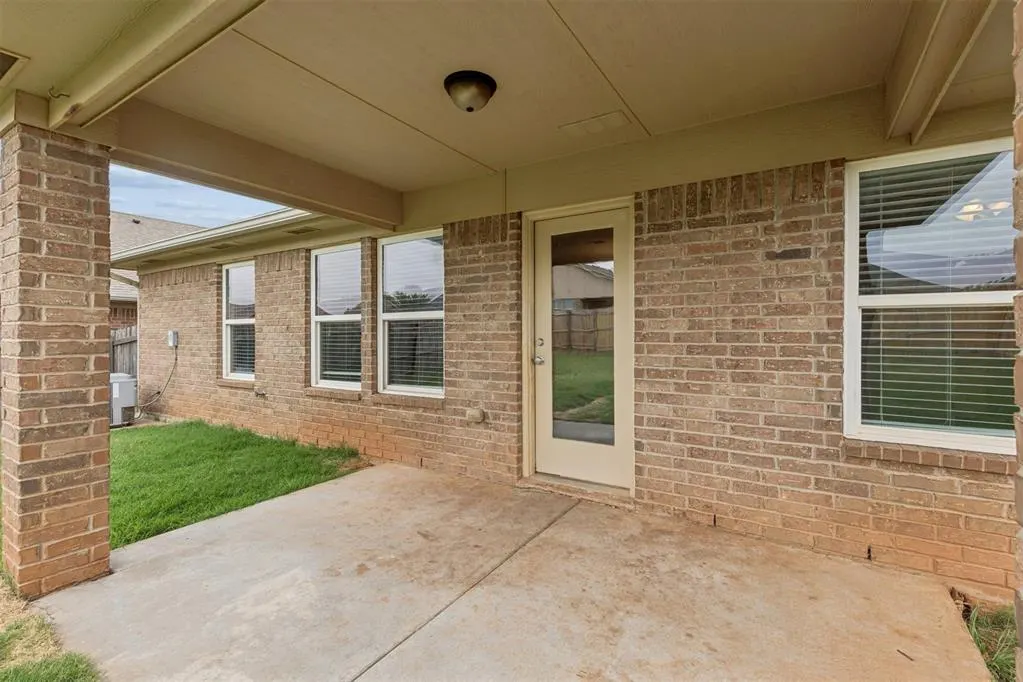 Photo 17 — 9532 SW 26th Street, Oklahoma City, OK 73128