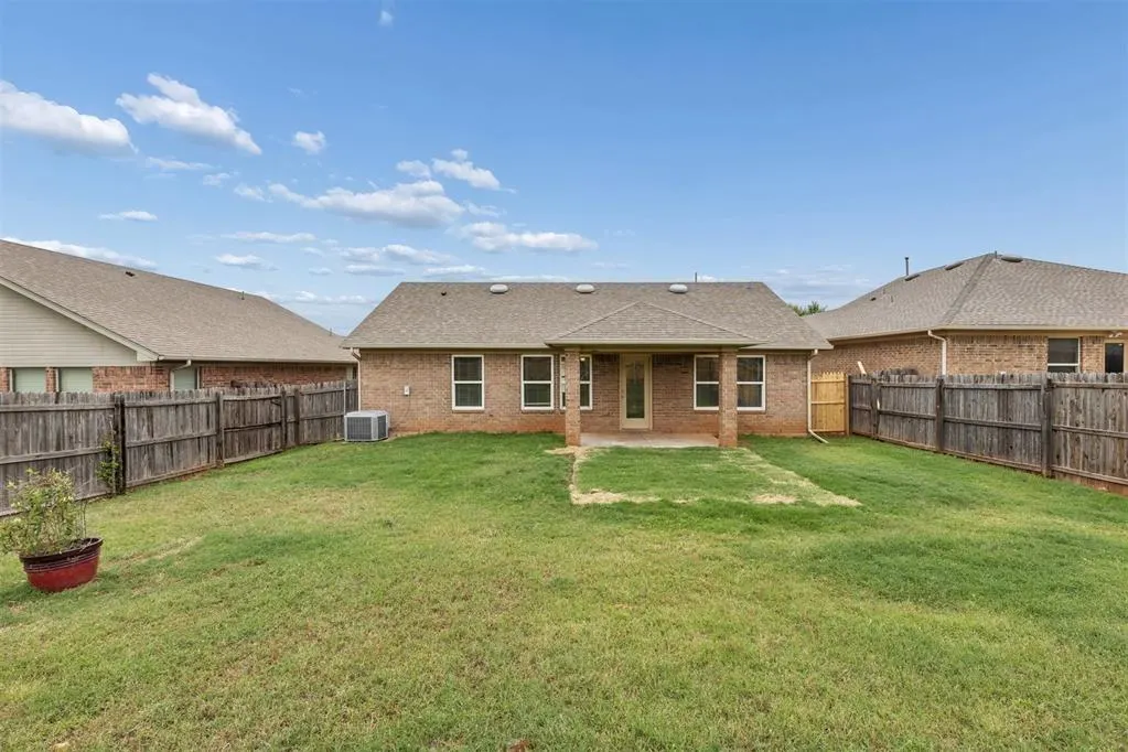 Photo 20 — 9532 SW 26th Street, Oklahoma City, OK 73128
