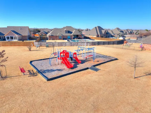 Photo 3 — 6104 Bentley Drive, Oklahoma City, OK 73169