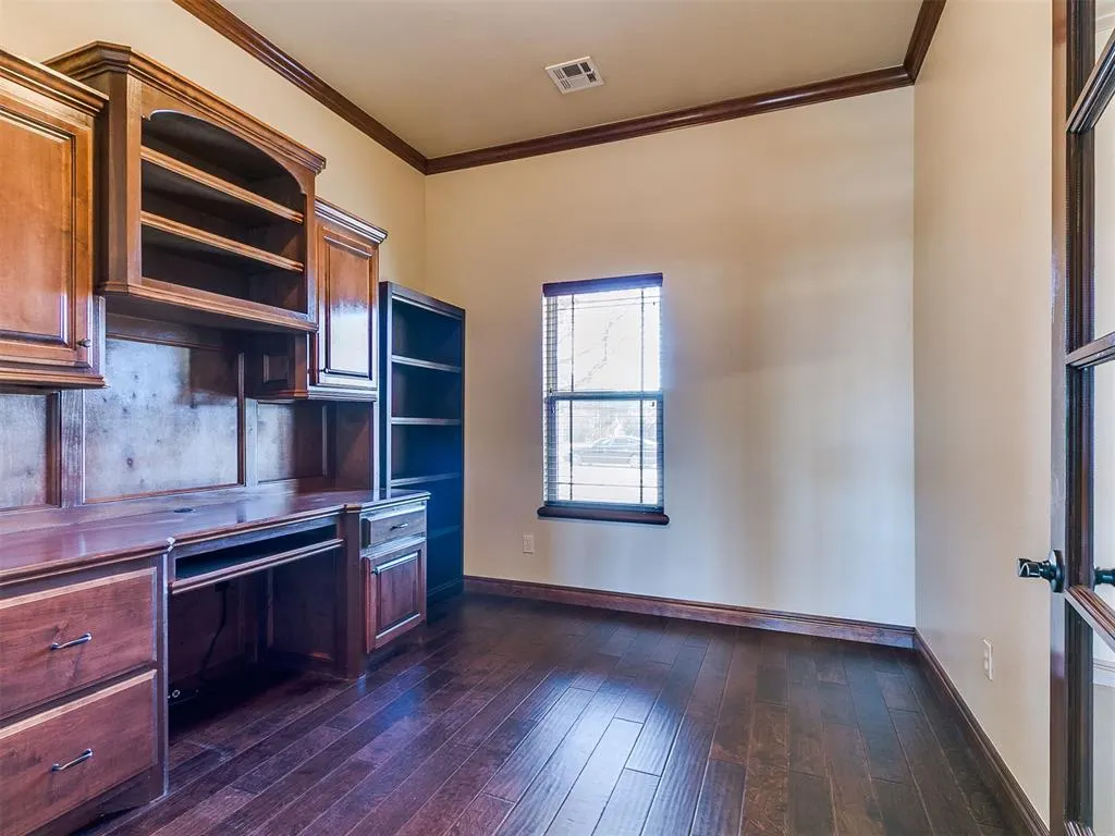 Photo 5 — 6104 Bentley Drive, Oklahoma City, OK 73169