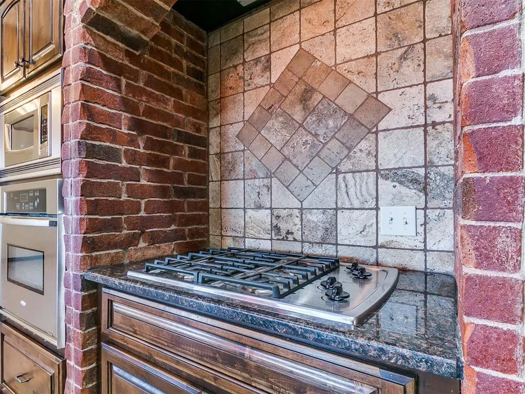 Photo 15 — 6104 Bentley Drive, Oklahoma City, OK 73169