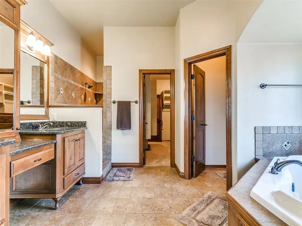 Photo 23 — 6104 Bentley Drive, Oklahoma City, OK 73169