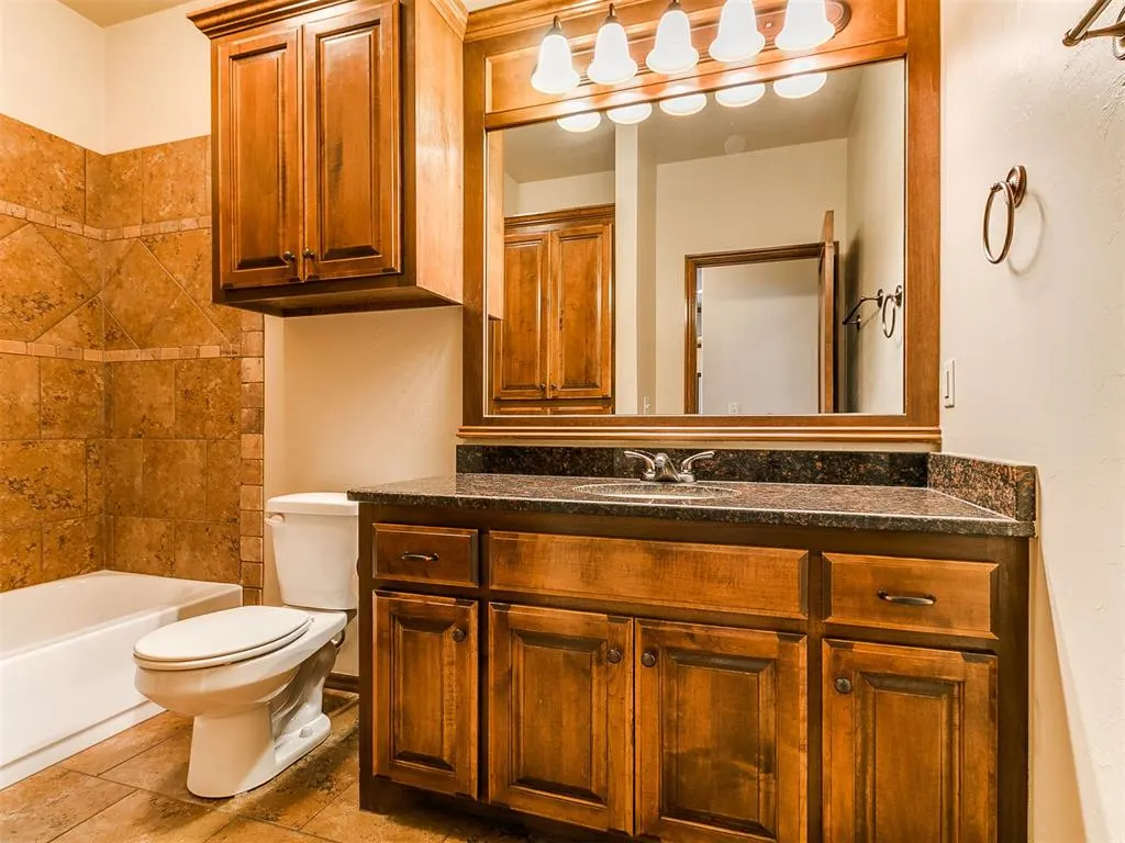 Photo 31 — 6104 Bentley Drive, Oklahoma City, OK 73169