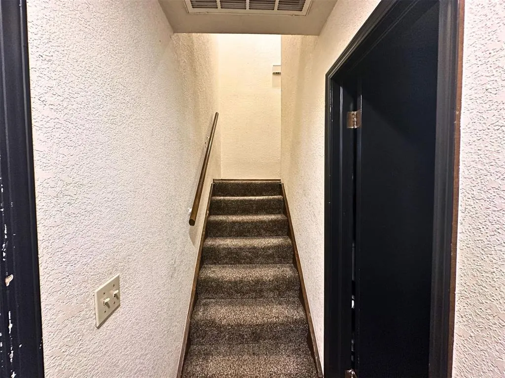 Photo 22 — 6913 N Spinnaker Lane, Oklahoma City, OK 73116