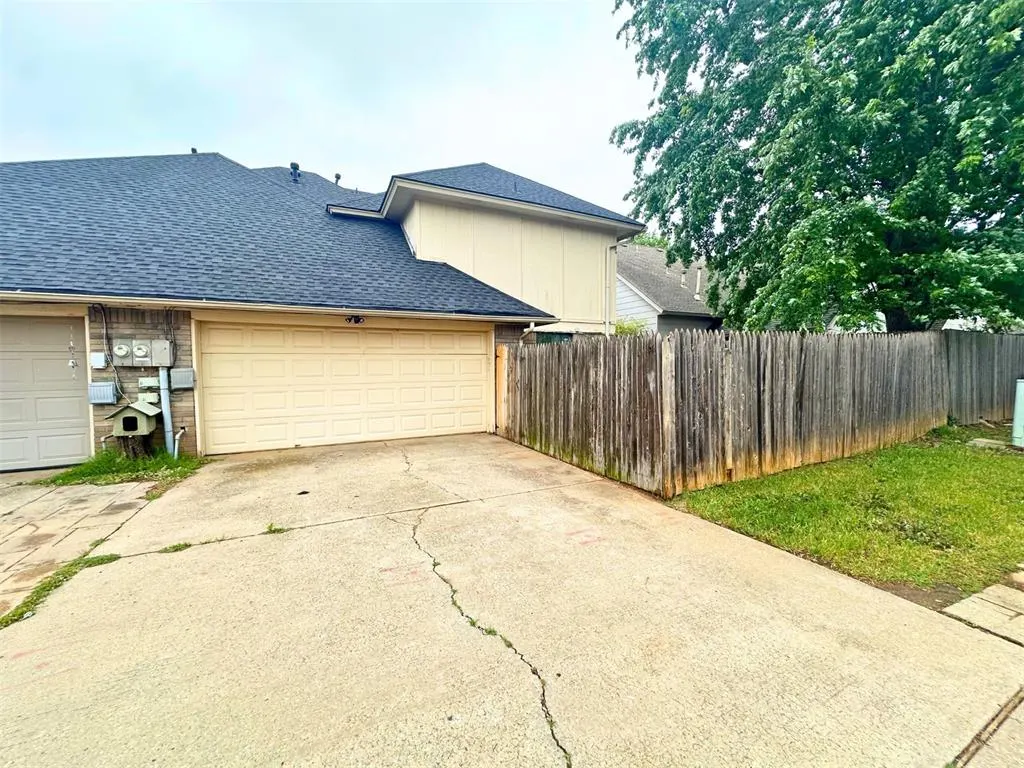 Photo 32 — 6913 N Spinnaker Lane, Oklahoma City, OK 73116