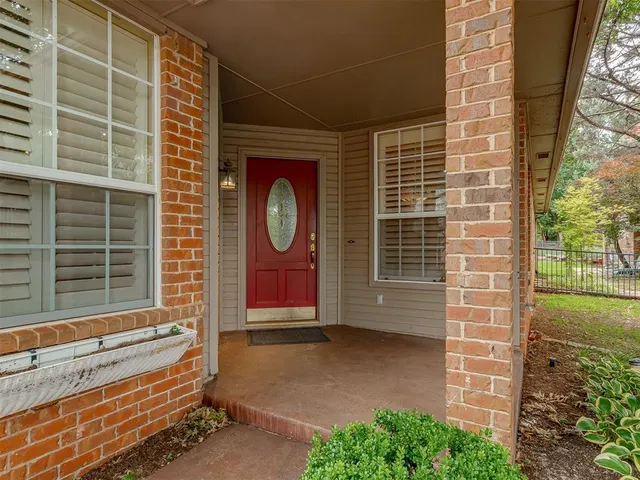Photo 4 — 3916 Prairie Hill Court, Edmond, OK 73003