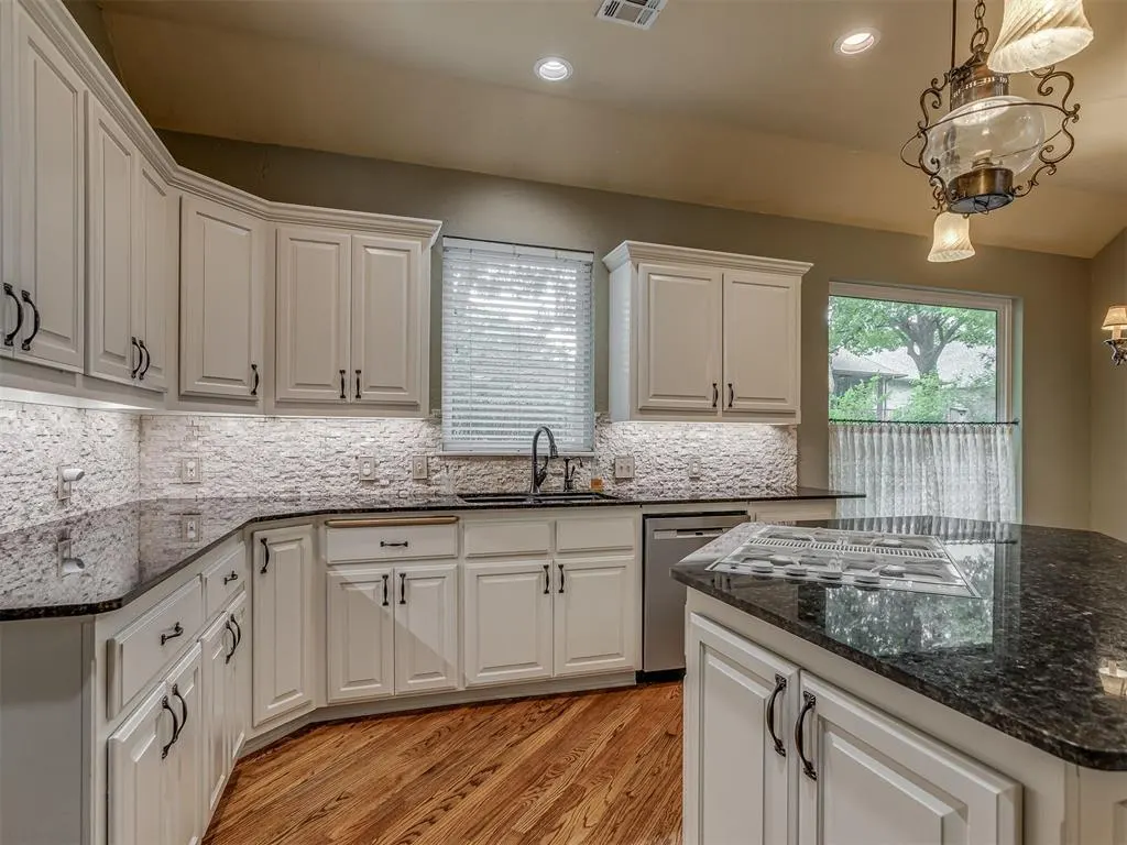 Photo 11 — 3916 Prairie Hill Court, Edmond, OK 73003