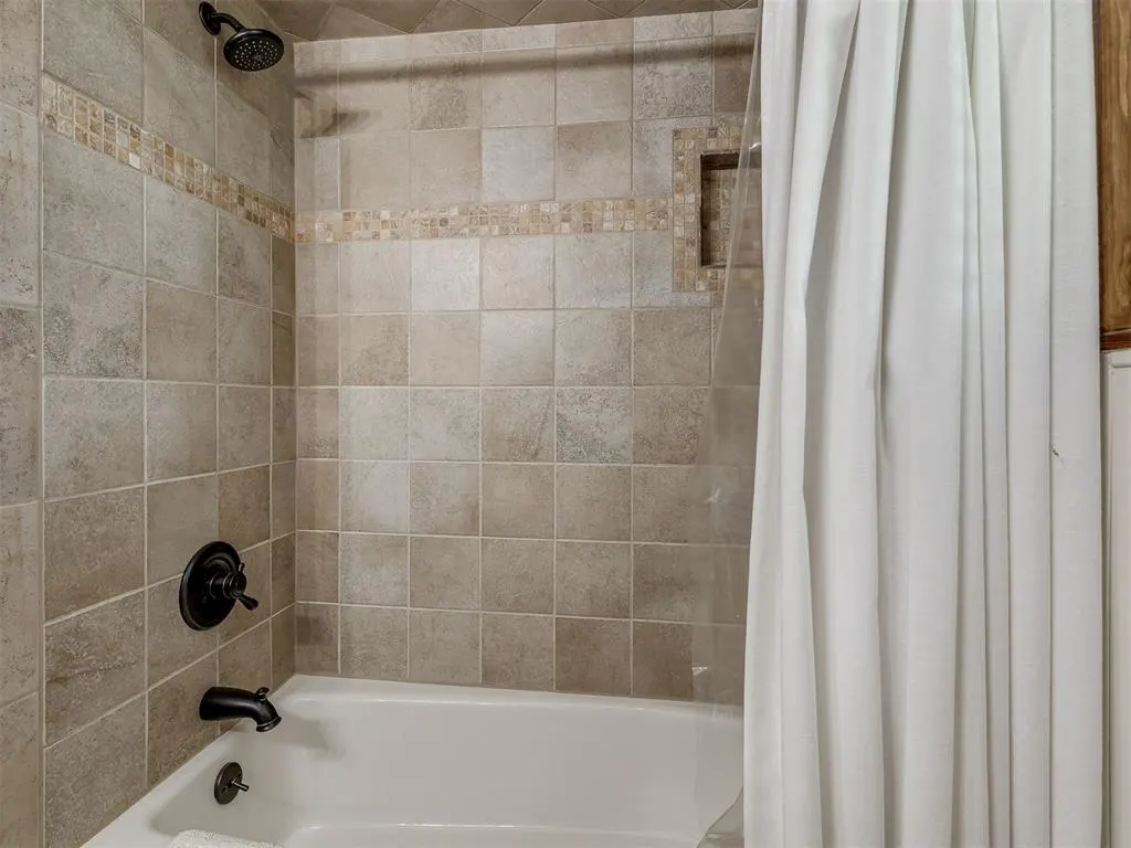 Photo 30 — 2305 NW 35th Pl, Newcastle, OK 73065