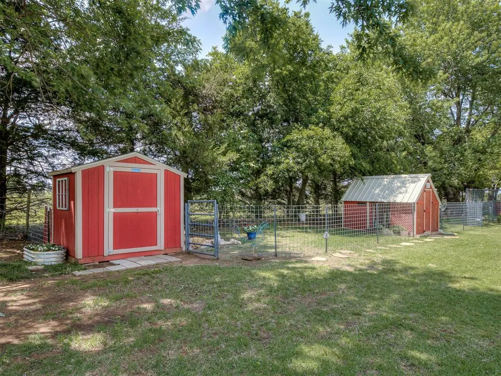 Photo 41 — 2305 NW 35th Pl, Newcastle, OK 73065