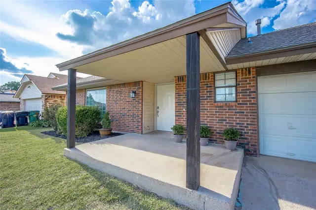 Photo 3 — 2613 SW 97th Street, Oklahoma City, OK 73159
