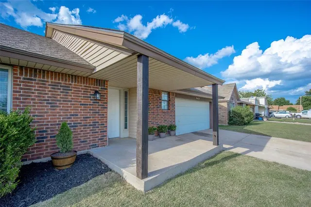 Photo 4 — 2613 SW 97th Street, Oklahoma City, OK 73159