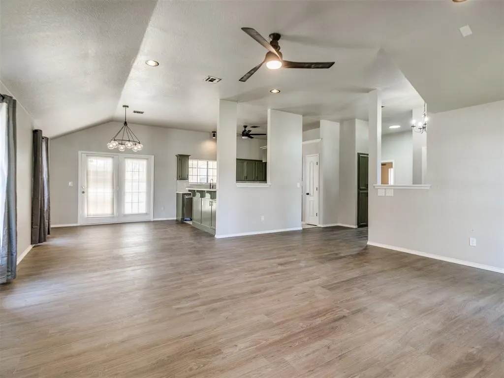 Photo 6 — 13300 S Robinson Avenue, Oklahoma City, OK 73170