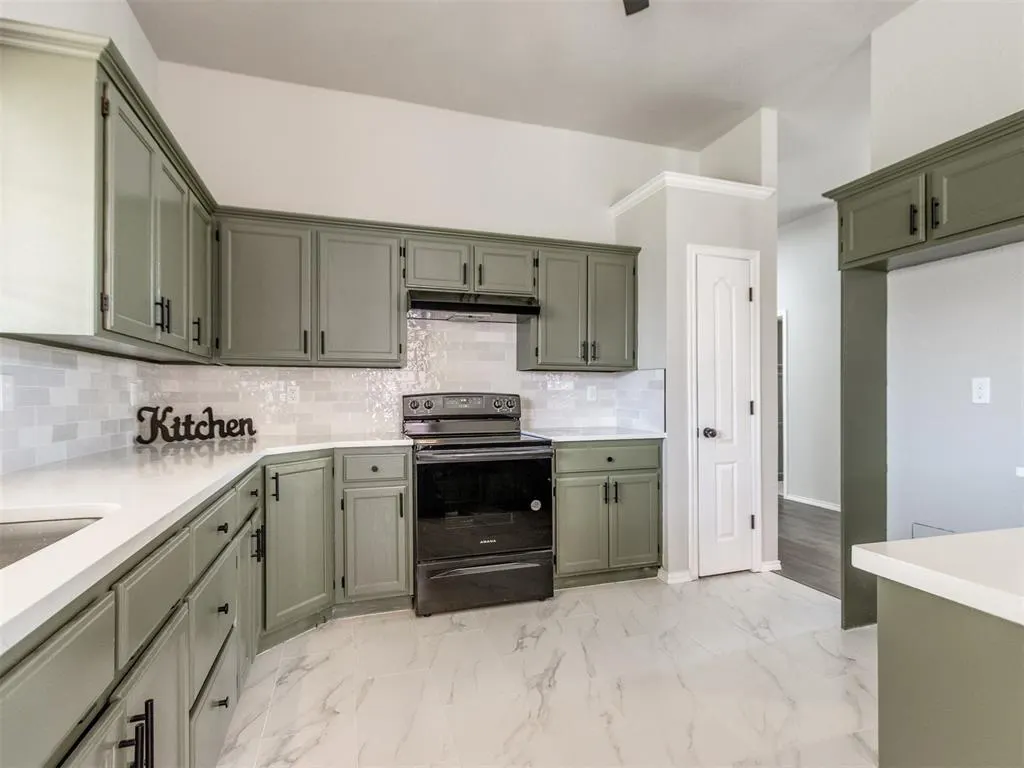 Photo 12 — 13300 S Robinson Avenue, Oklahoma City, OK 73170