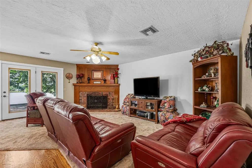 Photo 24 — 2102 Lakewood, Chickasha, OK 73018