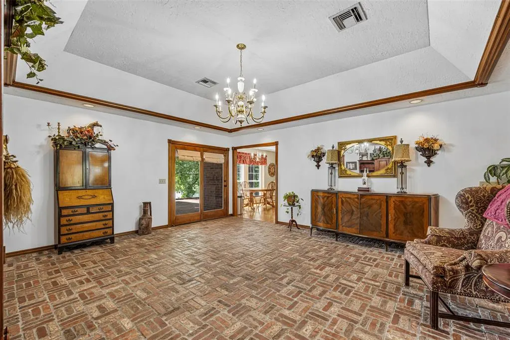 Photo 30 — 2102 Lakewood, Chickasha, OK 73018
