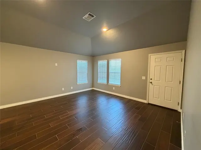 Photo 2 — 15717 Caney Drive, Edmond, OK 73013