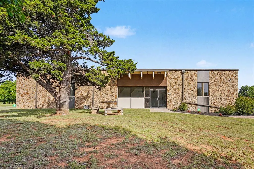 Photo 3 — 200 Sigma Place, Guthrie, OK 73044