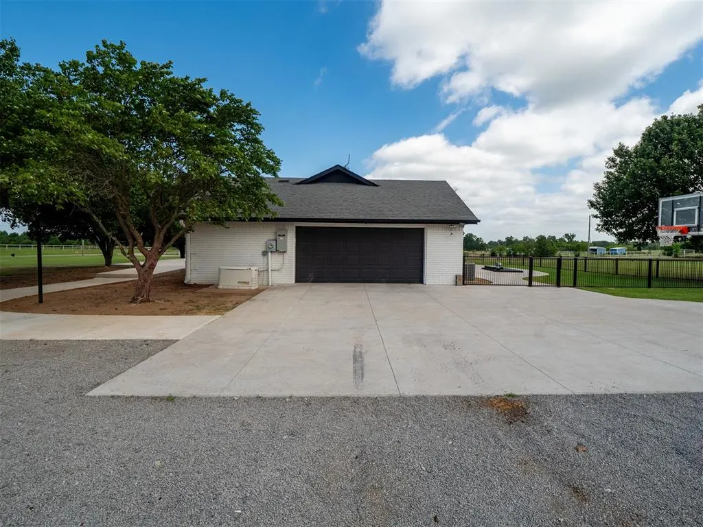 Photo 12 — 7841 Highway 177, Shawnee, OK 74804