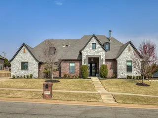 Sold home at 8909 SW 105th Street