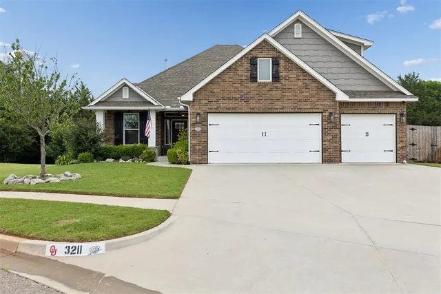 Front exterior — 3211 Everton Court, Norman, OK 73071
