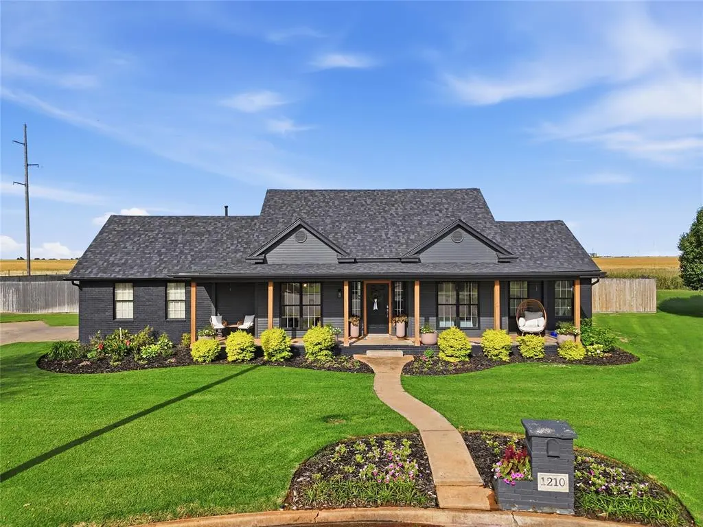 Front exterior — 1210 Curran Avenue, Kingfisher, OK 73750