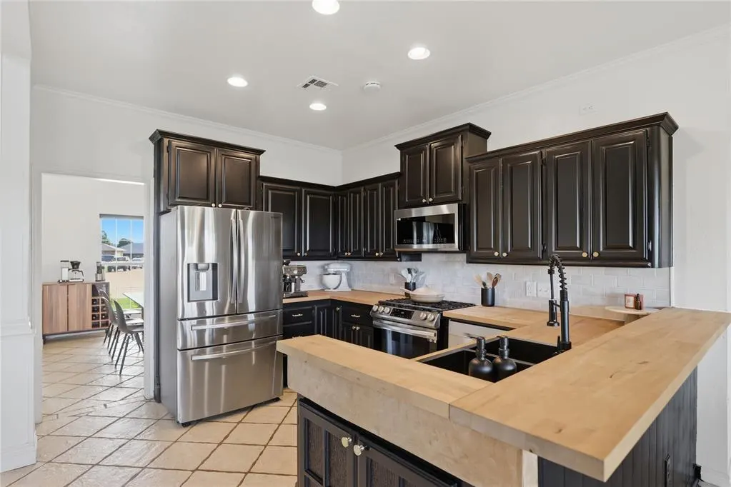 Photo 10 — 1210 Curran Avenue, Kingfisher, OK 73750