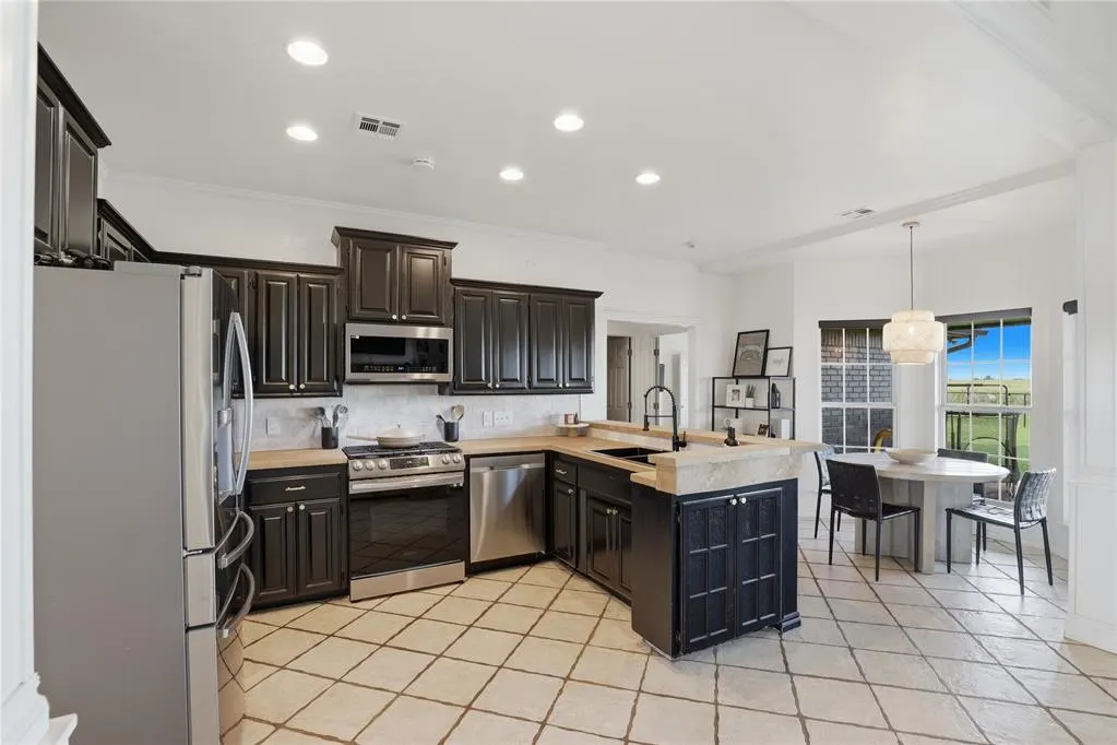 Photo 11 — 1210 Curran Avenue, Kingfisher, OK 73750